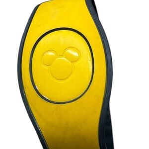 Disney Yellow and Black MagicBand